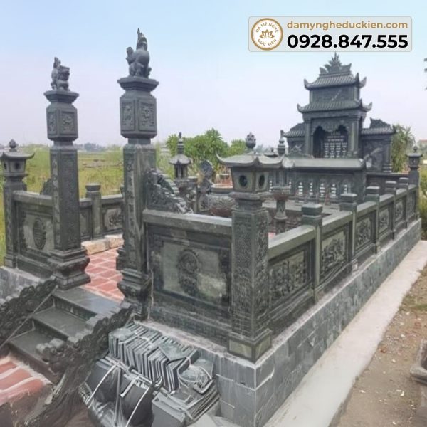 khu lăng mộ đá m02