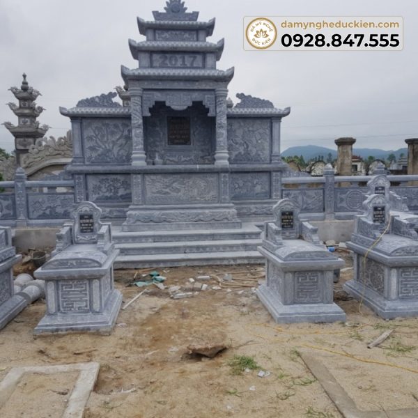 khu lăng mộ đá m03