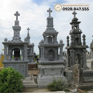 Lăng mộ đá công giáo M03