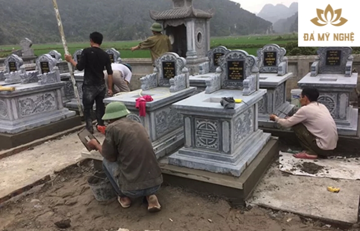 Vì sao cần xem thời điểm bốc mộ