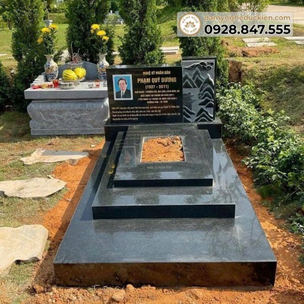 Mộ Đá Tam Cấp M-02