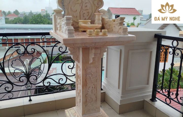 Cấu tạo của bàn thờ thiên bằng đá